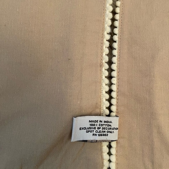 TABITHA WEBB NEUTRAL EASTER BUNNY PLACEMATS - Picture 4 of 7